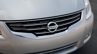 2011_nissan_altima_19-web