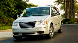 Chrysler-Town-and-Country-web_13