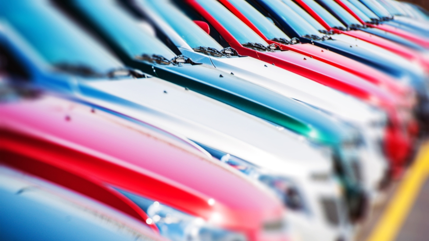 Wholesale vehicle prices drop by over half-percent last week